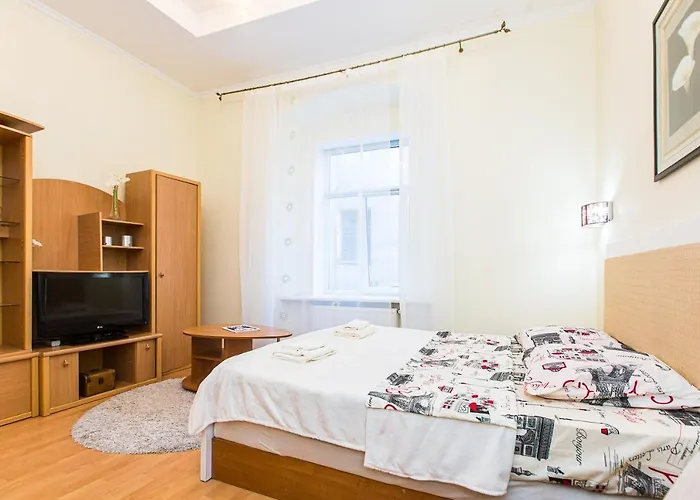 біля дзиги сучасна на вулиці вірменській 35