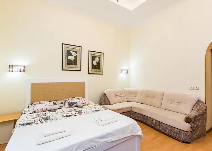 біля дзиги сучасна на вулиці вірменській 35 Apartman *