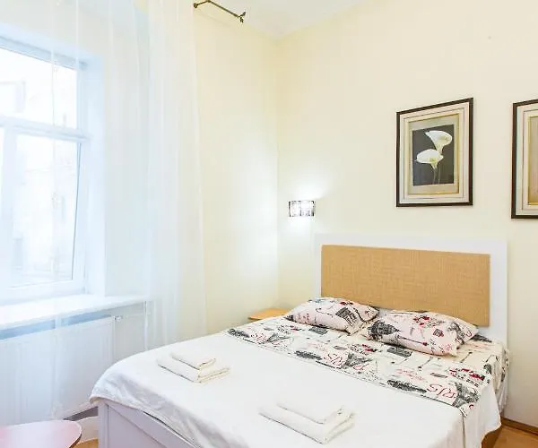 біля дзиги сучасна на вулиці вірменській 35 リヴィウ