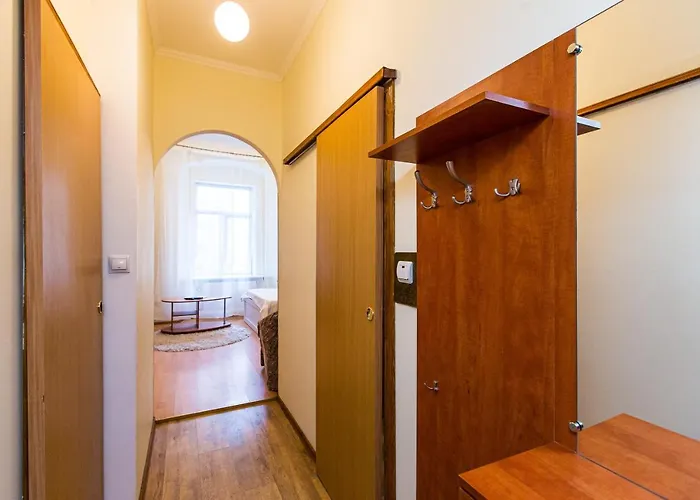 біля дзиги сучасна на вулиці вірменській 35 アパート