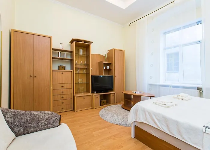 біля дзиги сучасна на вулиці вірменській 35 Apartman *