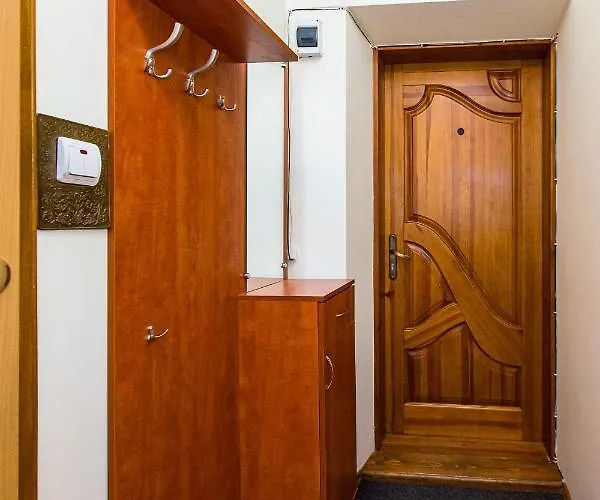 біля дзиги сучасна на вулиці вірменській 35 * リヴィウ