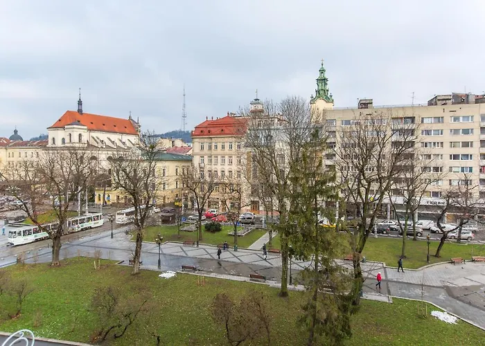 біля дзиги сучасна на вулиці вірменській 35 *